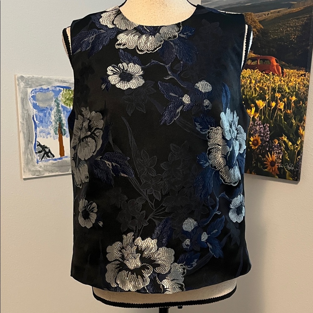 NWT Judith & Charles embroidered Blouse